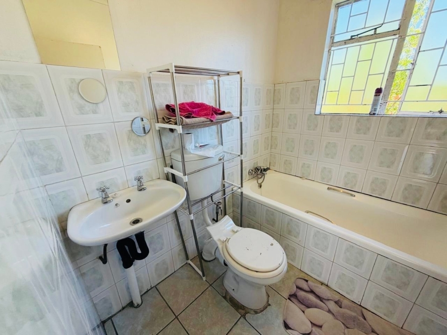 2 Bedroom Property for Sale in Ladybrand Free State